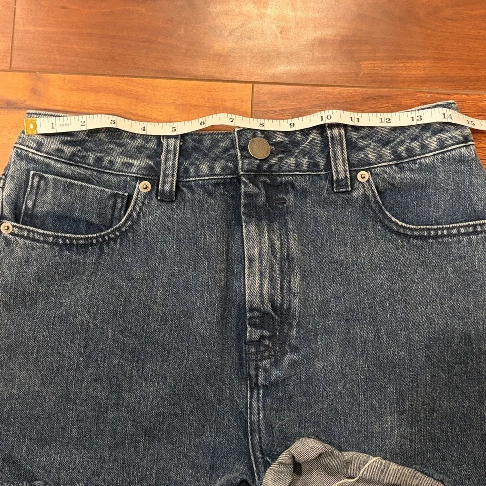 Asos Denim Frayed Hem Dark Denim Cutoff Shorts Size 8 - Picture 7 of 9